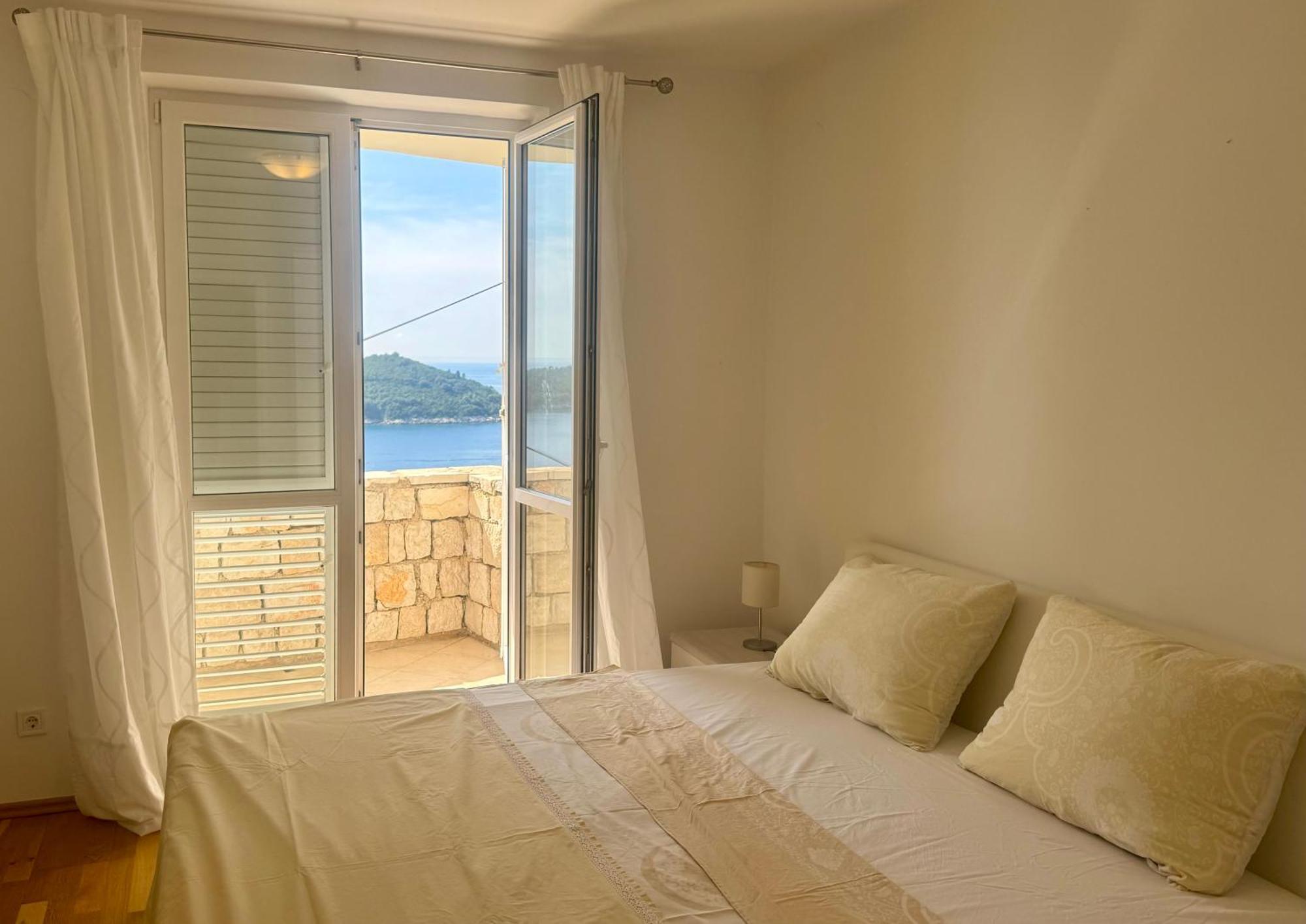 Perfect Sea View Terrace Apartment Zlatni Potok Dubrovnik Bagian luar foto